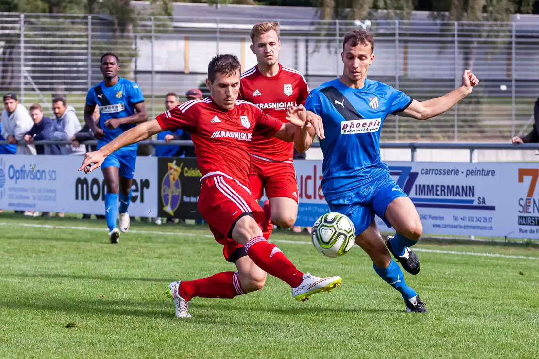 Bujar Eljezi (FC Besa) vs Alix Bahlouli (FC Aurore), Fussball